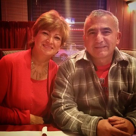 Jonathan Fritschi Has two Siblings.